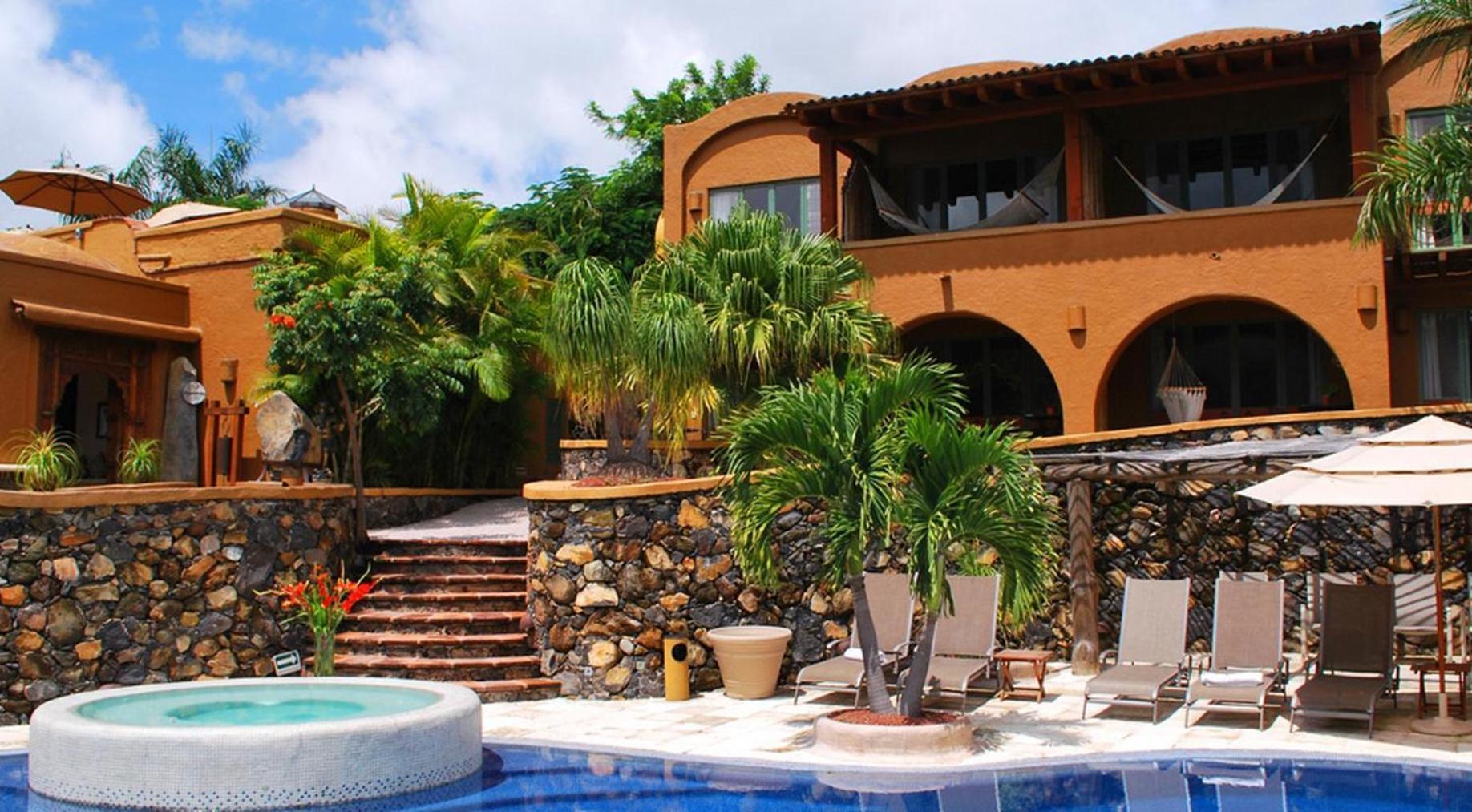 Hostal De La Luz - Spa Holistic Resort Тепостлан Экстерьер фото