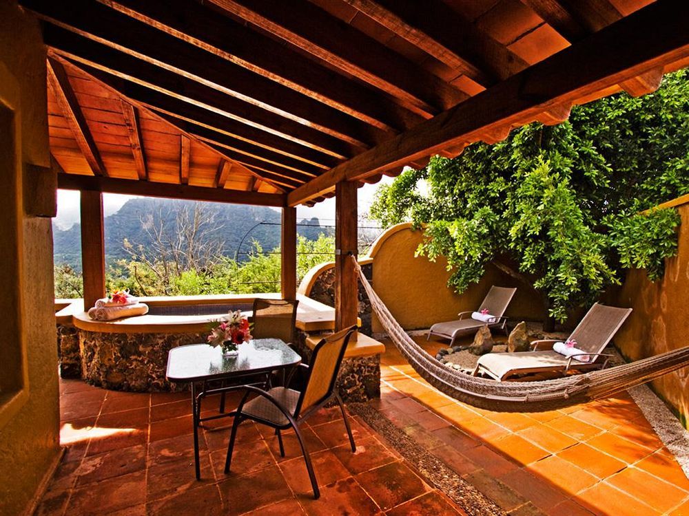 Hostal De La Luz - Spa Holistic Resort Тепостлан Экстерьер фото